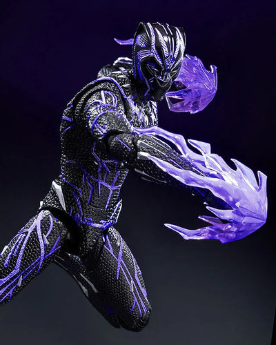 Marvel Studios' The Infinity Saga DLX - Black Panther - Kinetic Energy Charged (Threezero)ㅤ – ThreeZero – ActionFigure Brasil — iluminação de estúdio