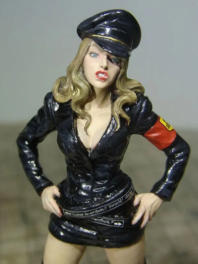 Maschinen Krieger Ma.K.025 1/20 Strahl Demokratische Republik Alexandrina Meyer Kinski Unpainted Assembly Kitㅤ – LOVE LOVE GARDEN – ActionFigureBrasil — ângulo diferente