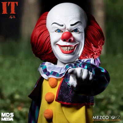 MDS Designer Series / IT: Pennywise 15 Inch Mega Scale Figure with Soundㅤ – Mezco – ActionFigureBrasil
