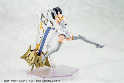 Megami Device BULLET KNIGHTS EXECUTIONER BRIDE 1/1 Plastic Modelㅤ – Kotobukiya – ActionFigure Brasil — com base expositora