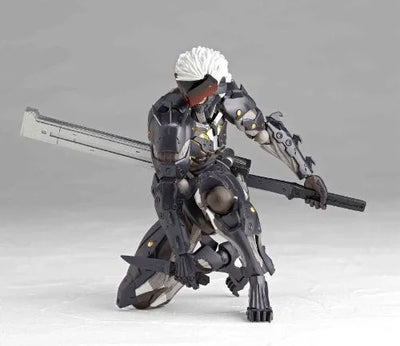 Metal Gear Rising: Revengeance - Raiden - Revoltech #140 (Kaiyodo)ㅤ – Kaiyodo – ActionFigureBrasil — acessórios