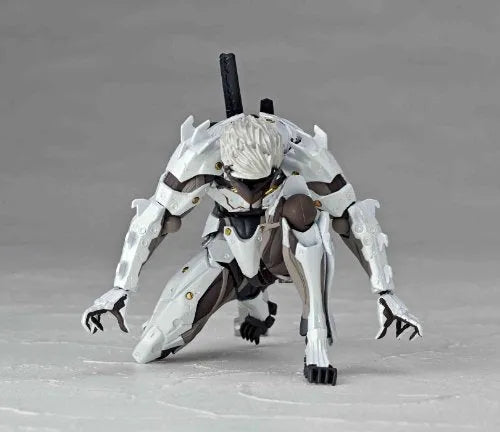 Metal Gear Rising: Revengeance - Raiden - Revoltech #140EX - White Armor ver. (Kaiyodo)ㅤ – Kaiyodo – ActionFigureBrasil