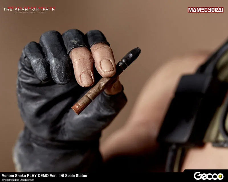 Metal Gear Solid V: The Phantom Pain - Venom Snake - 1/6 - Play Demo Ver. (Gecco, Mamegyorai)ㅤ – Gecco As Manufacturer,Mamegyorai As Distributor – ActionFigure Brasil
