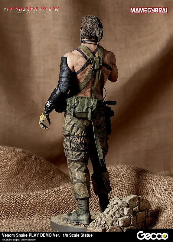 Metal Gear Solid V: The Phantom Pain - Venom Snake - 1/6 - Play Demo Ver. (Gecco, Mamegyorai)ㅤ – Gecco As Manufacturer,Mamegyorai As Distributor – ActionFigure Brasil