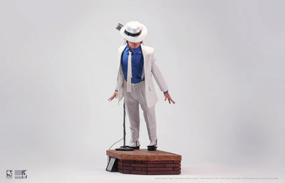 Michael Jackson: Smooth Criminal - LIMITED EDITION: 1600 – PureArts – ActionFigure Brasil — close