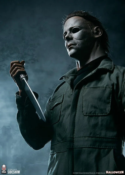 Michael Myers (Slasher Edition) - LIMITED EDITION: 2500 (Exclusive) – PCS – ActionFigure Brasil — com base expositora