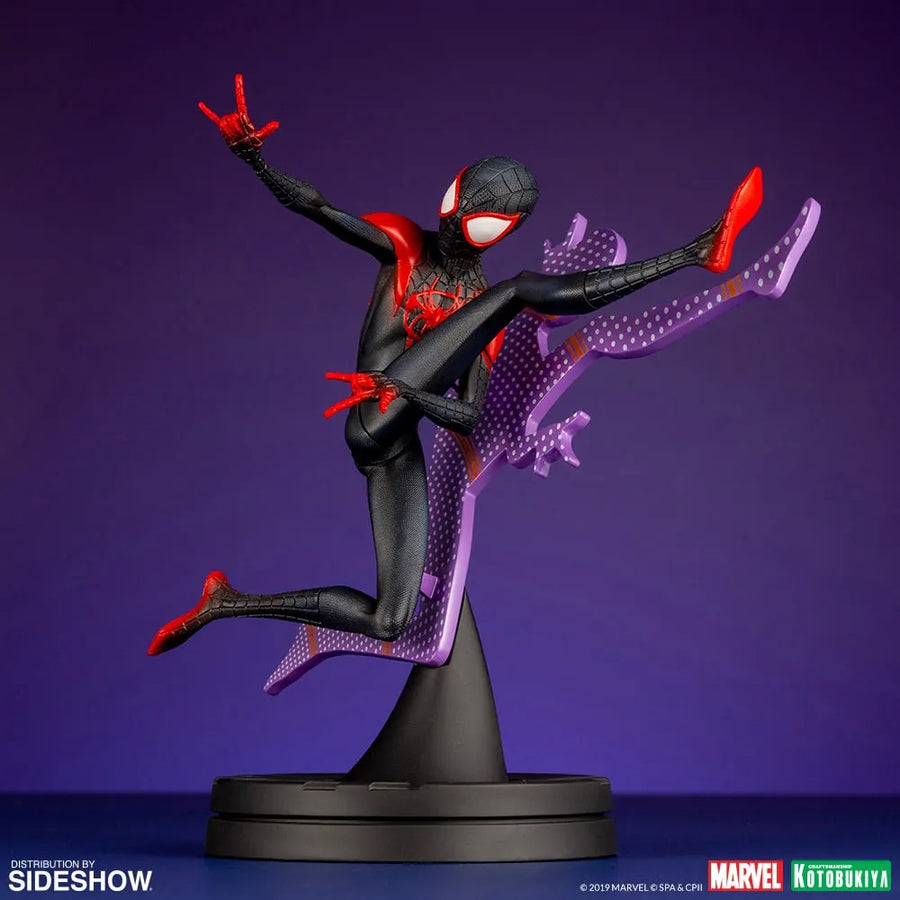 Miles Morales (Hero Suit Version) – Kotobukiya – ActionFigure Brasil — iluminação de estúdio