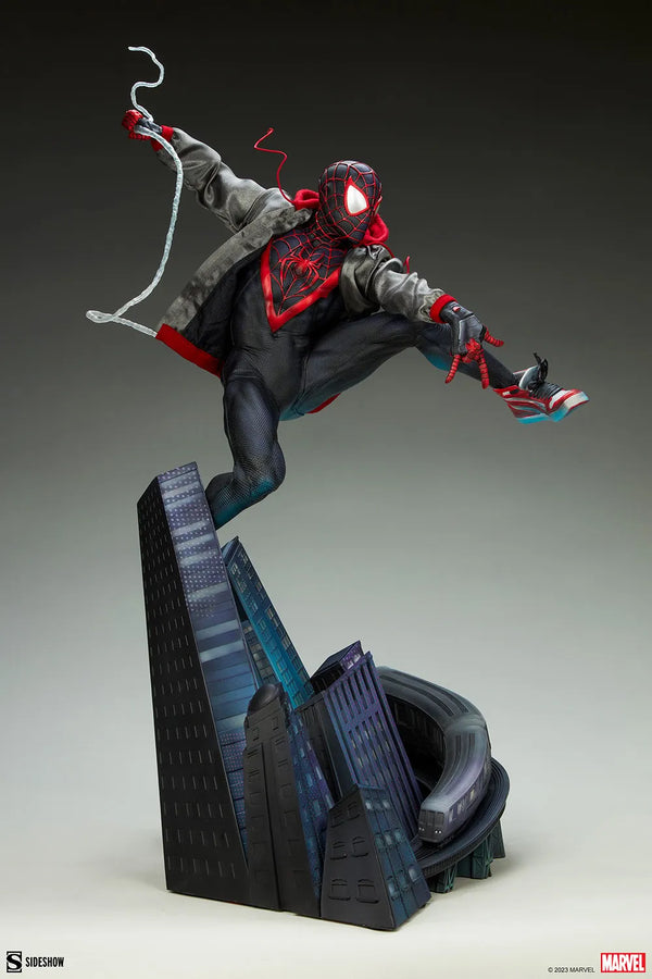 Miles Morales - LIMITED EDITION: 800 (Exclusive) – Sideshow Collectibles – ActionFigure Brasil