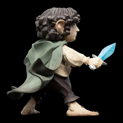 Mini Epics/ The Lord of the Rings: Frodo Baggins PVCㅤ – Weta – ActionFigure Brasil — com base expositora