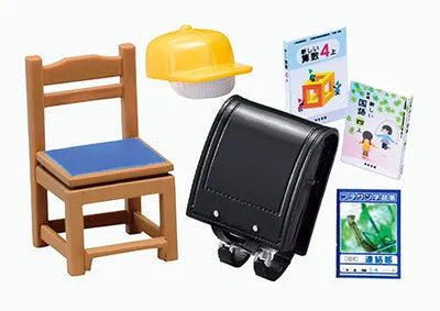 Miniature - My Childhood Room - Puchi Sample Series - Pencil Case - Sewing Box - Game Console - Bed -  Plastic Model - School Bag - Scooter - Telescope (Re-Ment)ㅤ – Re-Ment – ActionFigureBrasil — ambientada