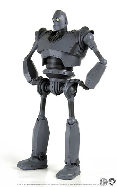 Mondo Art Collection "The Iron Giant" DX Figure - The Iron Giantㅤ – Gantaku – ActionFigure Brasil — com base expositora