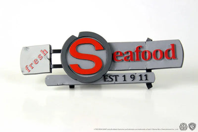 Mondo Art Collection "The Iron Giant" DX Figure - The Iron Giantㅤ – Gantaku – ActionFigure Brasil — com base expositora