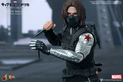 Movie Masterpiece 1/6 Scale Fully Poseable Figure "Captain America / The Winter Soldier" Winter Soldierㅤ – Hot Toys – ActionFigure Brasil — ângulo diferente