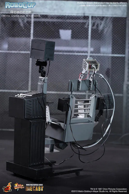 Movie Masterpiece DIECAST - Robocop 1/6 Scale Figure: Robocop w/Docking Stationㅤ – Gantaku – ActionFigure Brasil