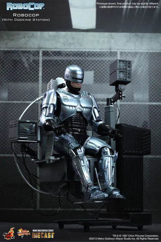 Movie Masterpiece DIECAST - Robocop 1/6 Scale Figure: Robocop w/Docking Stationㅤ – Gantaku – ActionFigure Brasil