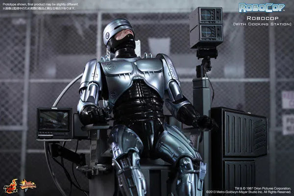 Movie Masterpiece DIECAST - Robocop 1/6 Scale Figure: Robocop w/Docking Stationㅤ – Gantaku – ActionFigure Brasil