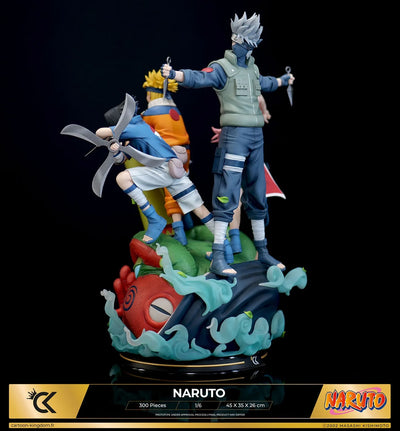 Naruto - LIMITED EDITION: 300 – Cartoon Kingdom – ActionFigure Brasil — com base expositora