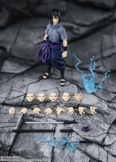Naruto Shippuuden - Uchiha Sasuke - S.H.Figuarts - Solitary Shinobi (Bandai Spirits)ㅤ – Bandai Spirits – ActionFigureBrasil — com base expositora