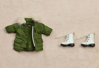 Nendoroid Doll Warm Clothing Set: Boots & Mod Coat (Khaki Green)ㅤ – Good Smile Company – ActionFigure Brasil