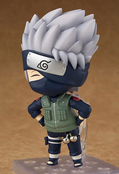 Nendoroid NARUTO Shippuden Kakashi Hatakeㅤ – Good Smile Company – ActionFigure Brasil — com base expositora