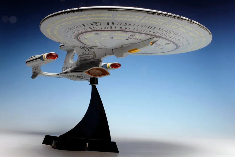 New Star Trek TNG U.S.S. Enterprise NCC-1701D Model Kai (Dreadnought Class)ㅤ – DIAMOND SELECT TOYS – ActionFigure Brasil