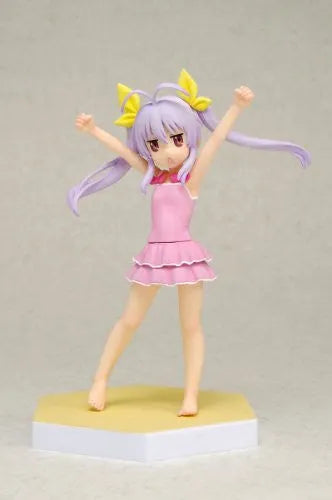 Non Non Biyori - Miyauchi Renge - Beach Queens - 1/10 - Swimsuit ver. (Wave)ㅤ – Wave – ActionFigure Brasil — ambientada
