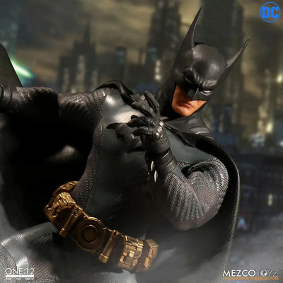 ONE:12 Collective - DC Comics: Ascending Knight Batman 1/12 Action Figureㅤ – Mezco – ActionFigure Brasil — embalagem