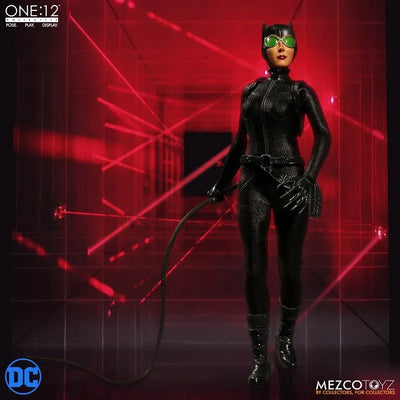 One:12 Collective - DC Comics: Catwoman 1/12 Action Figureㅤ – Mezco – ActionFigureBrasil — close