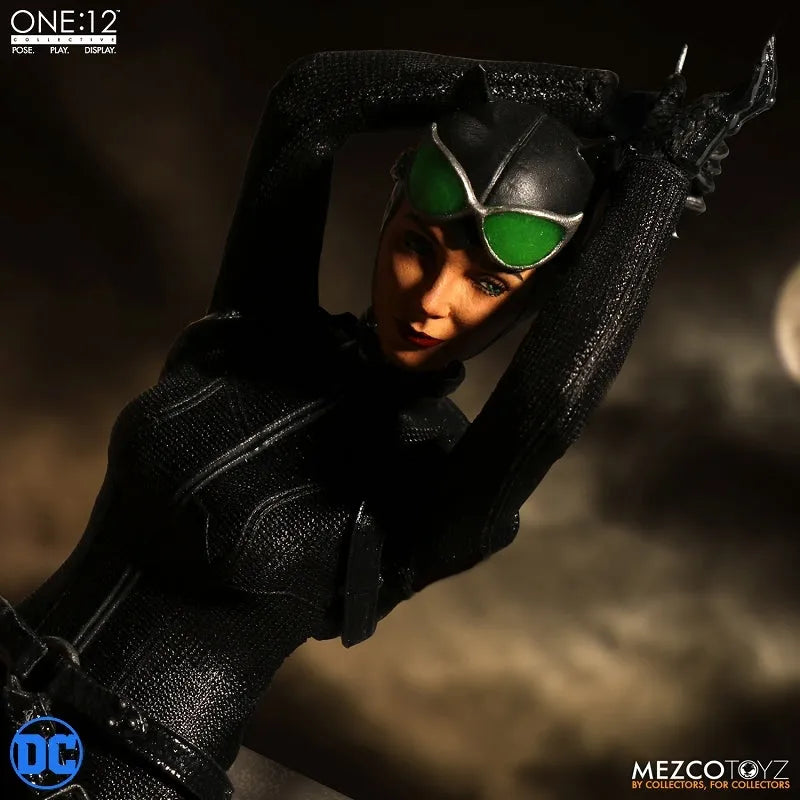 One:12 Collective - DC Comics: Catwoman 1/12 Action Figureㅤ – Mezco – ActionFigureBrasil