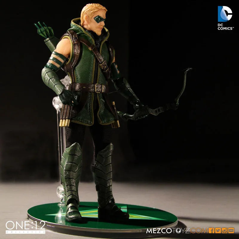 One:12 Collective - DC Comics: Green Arrow 1/12 Action Figureㅤ – Mezco – ActionFigure Brasil