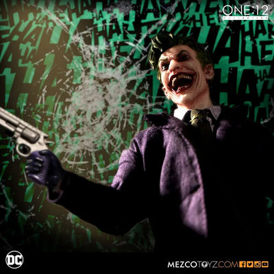 ONE:12 Collective - DC Comics: Joker 1/12 Action Figureㅤ – Mezco – ActionFigureBrasil — ângulo diferente