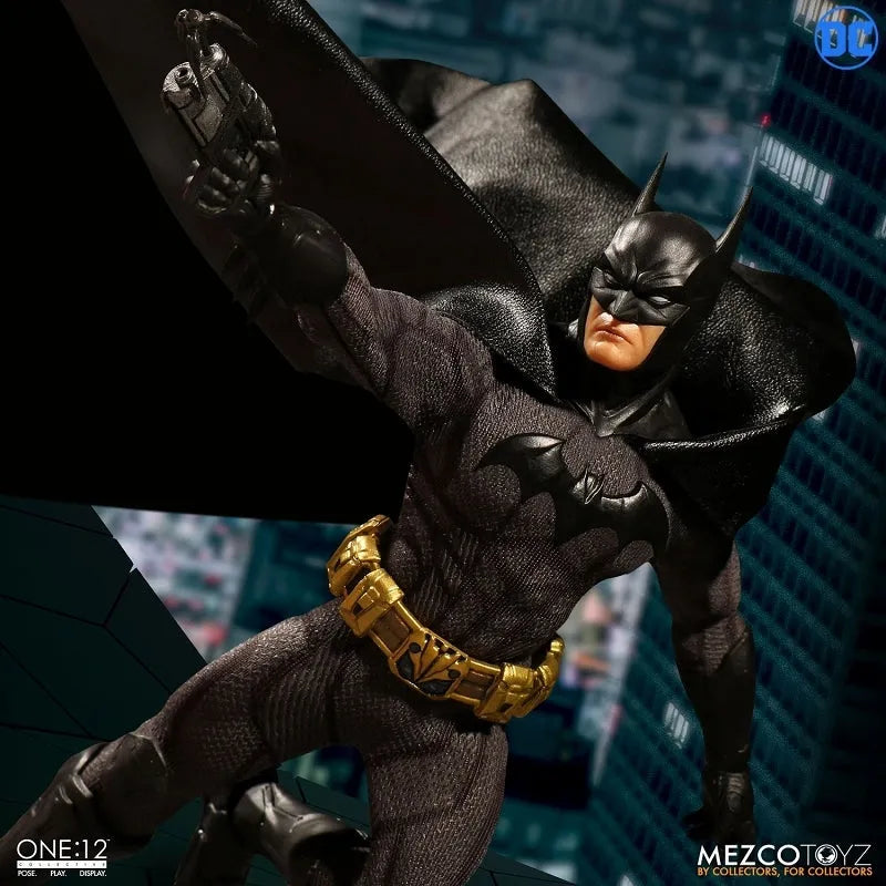 ONE:12 Collective - DC Comics: Sovereign Knight Batman 1/12 Action Figure(Provisional Pre-order)ㅤ – MEZCO TOYZ/豆魚雷 – ActionFigure Brasil