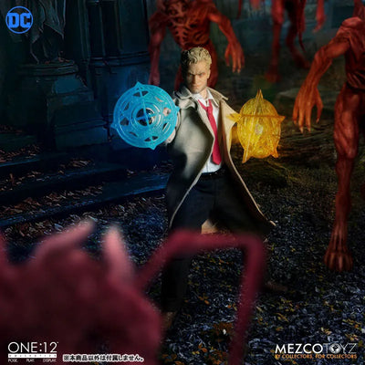 ONE:12 Collective / Hellblazer: John Constantine 1/12 Action Figureㅤ – Mezco – ActionFigureBrasil — com base expositora