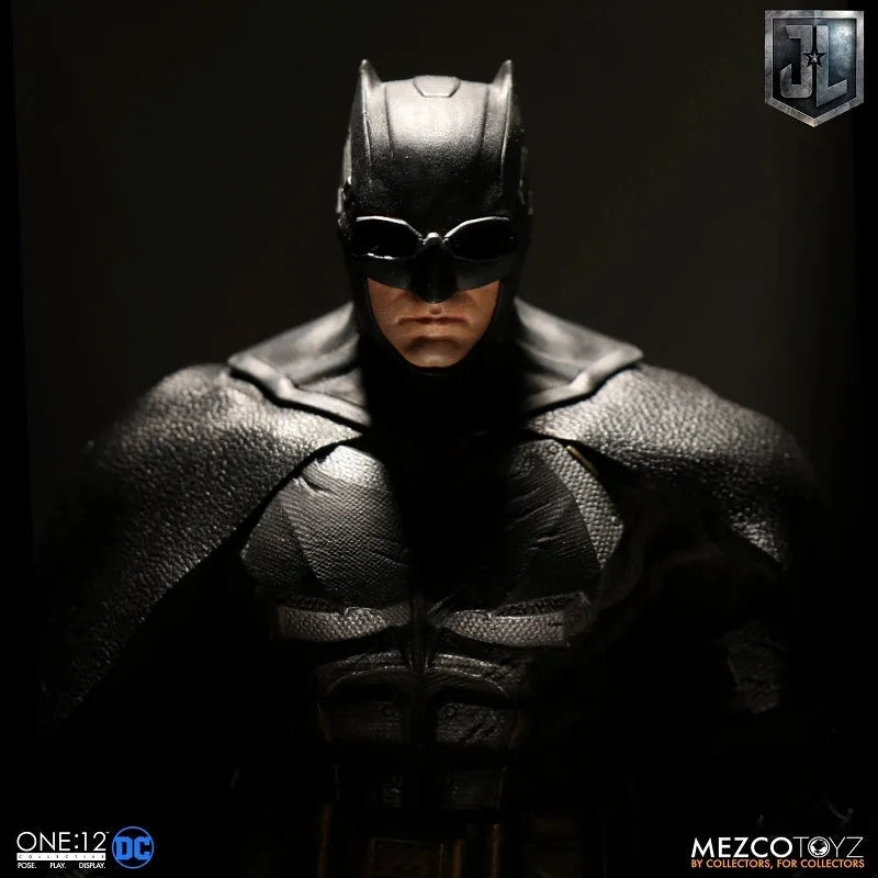 ONE:12 Collective - Justice League: Tactical Suit Batman 1/12 Action Figureㅤ – Mezco – ActionFigure Brasil