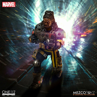 ONE:12 Collective / Marvel Comics: Bishop 1/12 Action Figureㅤ – Mezco – ActionFigureBrasil — com base expositora