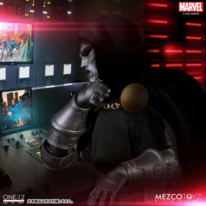 ONE:12 Collective / Marvel Comics: Dr. Doom 1/12 Action Figureㅤ – Mezco – ActionFigureBrasil