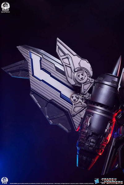 Optimus Prime (Jet Convoy Edition) - LIMITED EDITION: 200 (Jet Convoy) – PCS – ActionFigure Brasil — ambientada