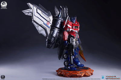 Optimus Prime (Jet Convoy Edition) - LIMITED EDITION: 200 (Jet Convoy) – PCS – ActionFigure Brasil — close