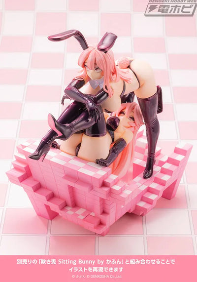 Original - Sitting Bunny - Sitting Bunny - 1/7 - Deluxe Edition Set (Kotobukiya) [Shop Exclusive]ㅤ – Kotobukiya – ActionFigureBrasil — com base expositora
