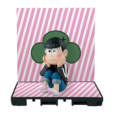 Osomatsu-san - Matsuno Todomatsu - Nade Nade Muttsu-ko Vol.3 - World Collectable Figure - Black Jersey ver. (Avex Pictures, Banpresto)ㅤ – Avex Pictures As Manufacturer,Banpresto As Manufacturer – ActionFigureBrasil — close