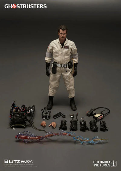 P UMS Ghostbusters - 1/6 Collectible Figure Dan Aykroyd as Raymond Stantzㅤ – Blitzway – ActionFigure Brasil — ambientada