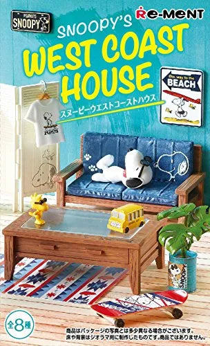 Peanuts - Snoopy - Candy Toy - Snoopy`s West Coast House - 1 - On the Skateboard (Re-Ment)ㅤ – Re-Ment As Manufacturer – ActionFigure Brasil