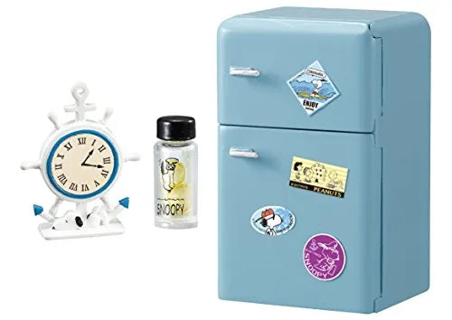 Peanuts - Snoopy - Candy Toy - Snoopy`s West Coast House - 1 - On the Skateboard (Re-Ment)ㅤ – Re-Ment As Manufacturer – ActionFigure Brasil