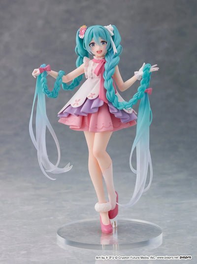 Piapro Characters - Hatsune Miku - Wonderland Figure - Rapunzel Ver. - May 2025 re-release (Taito)ㅤ – Taito – ActionFigureBrasil — ângulo diferente