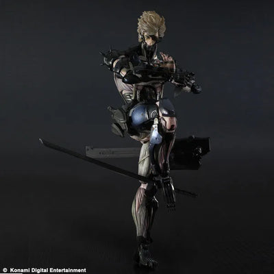 Play Arts Kai - Metal Gear Rising: Revengeance: Raiden Custom Body Yellow Action Figureㅤ – Gantaku – ActionFigureBrasil — ângulo diferente