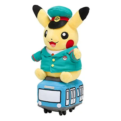 Pocket Monsters - Pikachu - Pokécen Plush - Train ver.ㅤ – Pokémon Center – ActionFigureBrasil — ângulo diferente