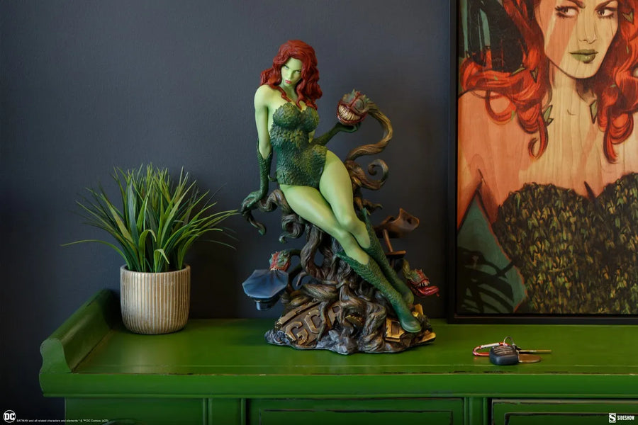 Poison Ivy (Green Variant) (Variant) – Sideshow Collectibles – ActionFigure Brasil