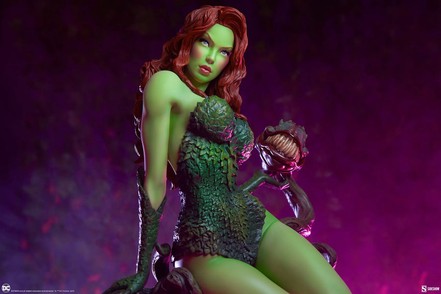 Poison Ivy (Green Variant) (Variant) – Sideshow Collectibles – ActionFigure Brasil