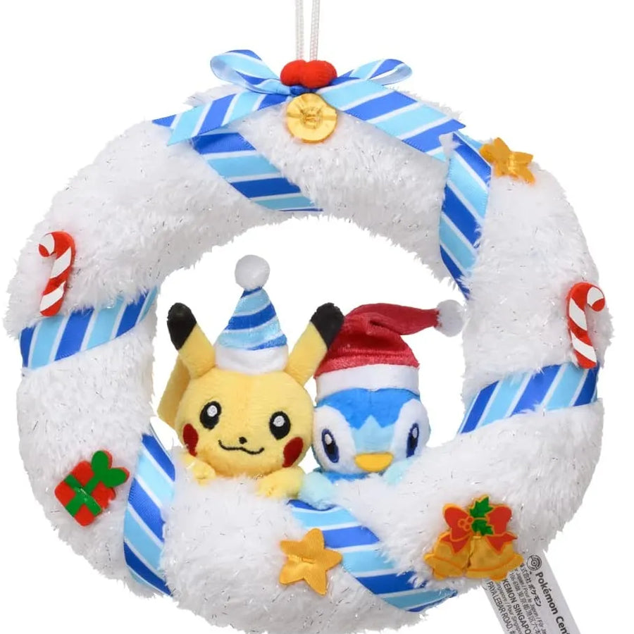 Pokémon - Pikachu - Pochama - Plush Mascot - Pokémon Christmas in the Sea - Wreath (Pokémon Center)ㅤ – Pokémon Center – ActionFigureBrasil