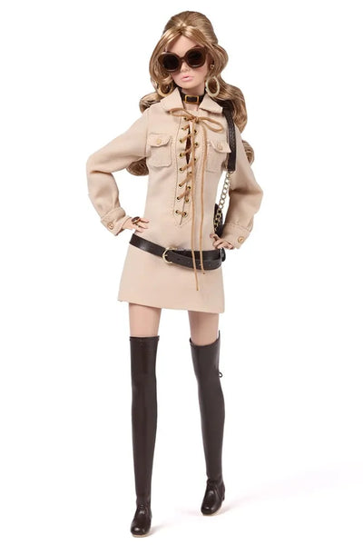 Poppy Parker™ (Outback Walkabout) - LIMITED EDITION: 1200 – Integrity Toys – ActionFigure Brasil — ângulo diferente